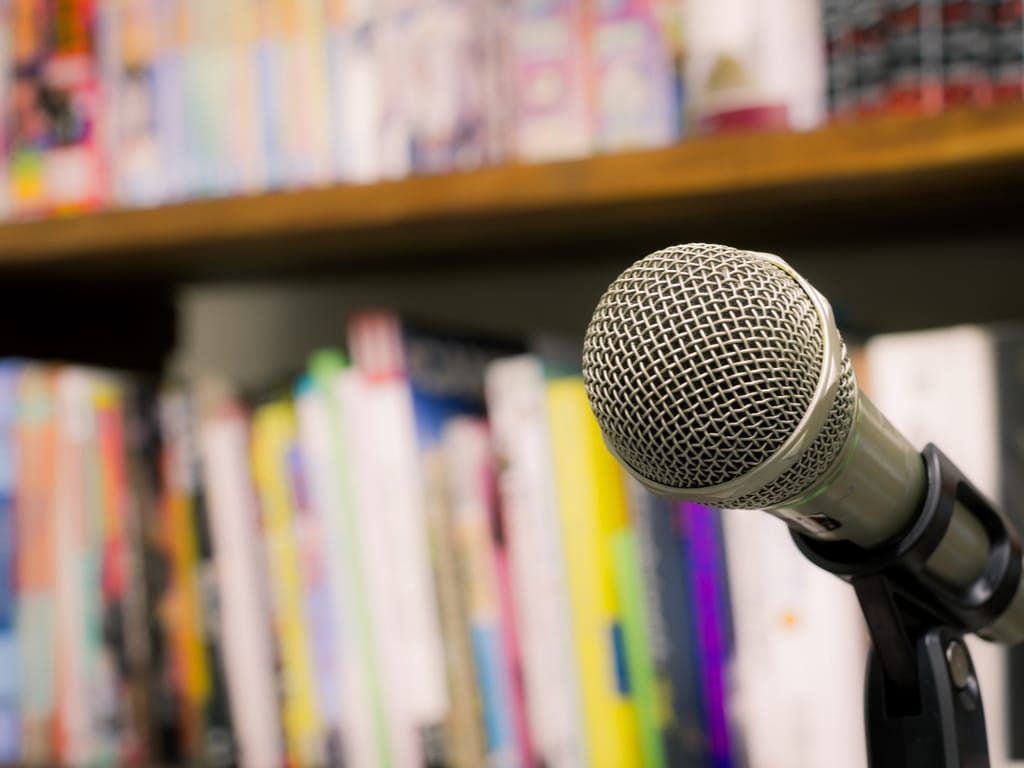 microfoon voor boekenkast